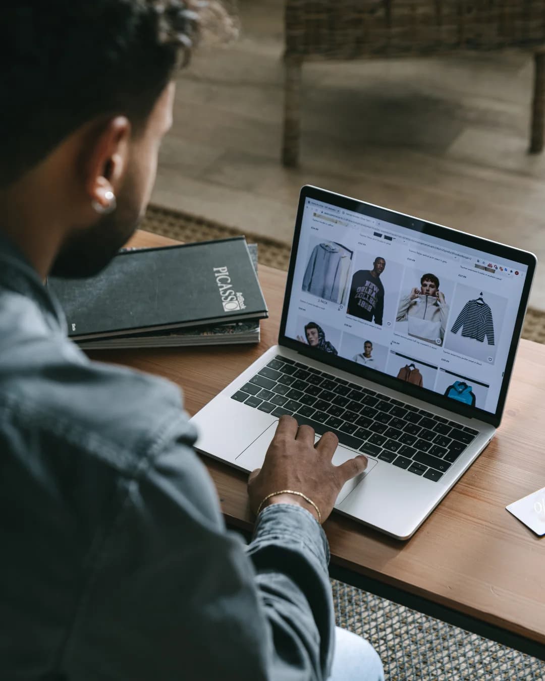 E-commerce VAT and sales tax compliance