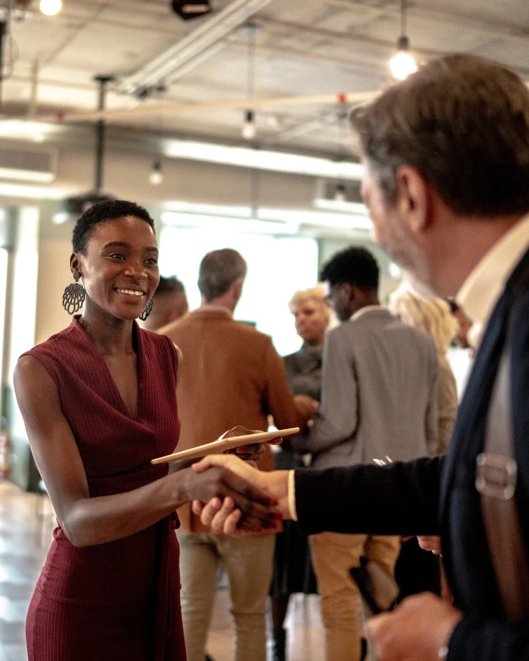 White House with American flag representing US-UK tax expertise